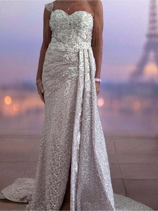 Catwalk Couture Dresses & Skirts - Catwalk Couture Lilac  (lavender) Lace Embellished Evening Gown 6